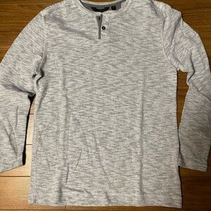 Men's Gray Outpost longsleve
shirt XL fits like Large